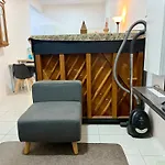 Private Room For Rent - Stay With The Host