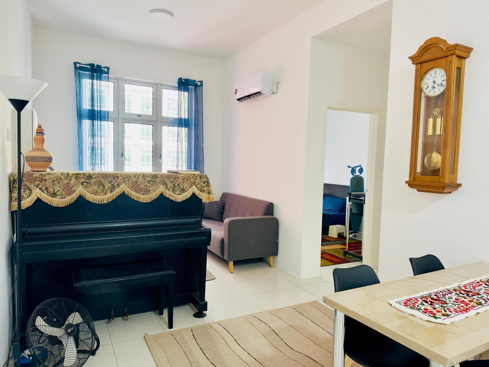 Private Room For Rent - Stay With The Host Homestay